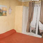 Hotel Le Petit Trianon